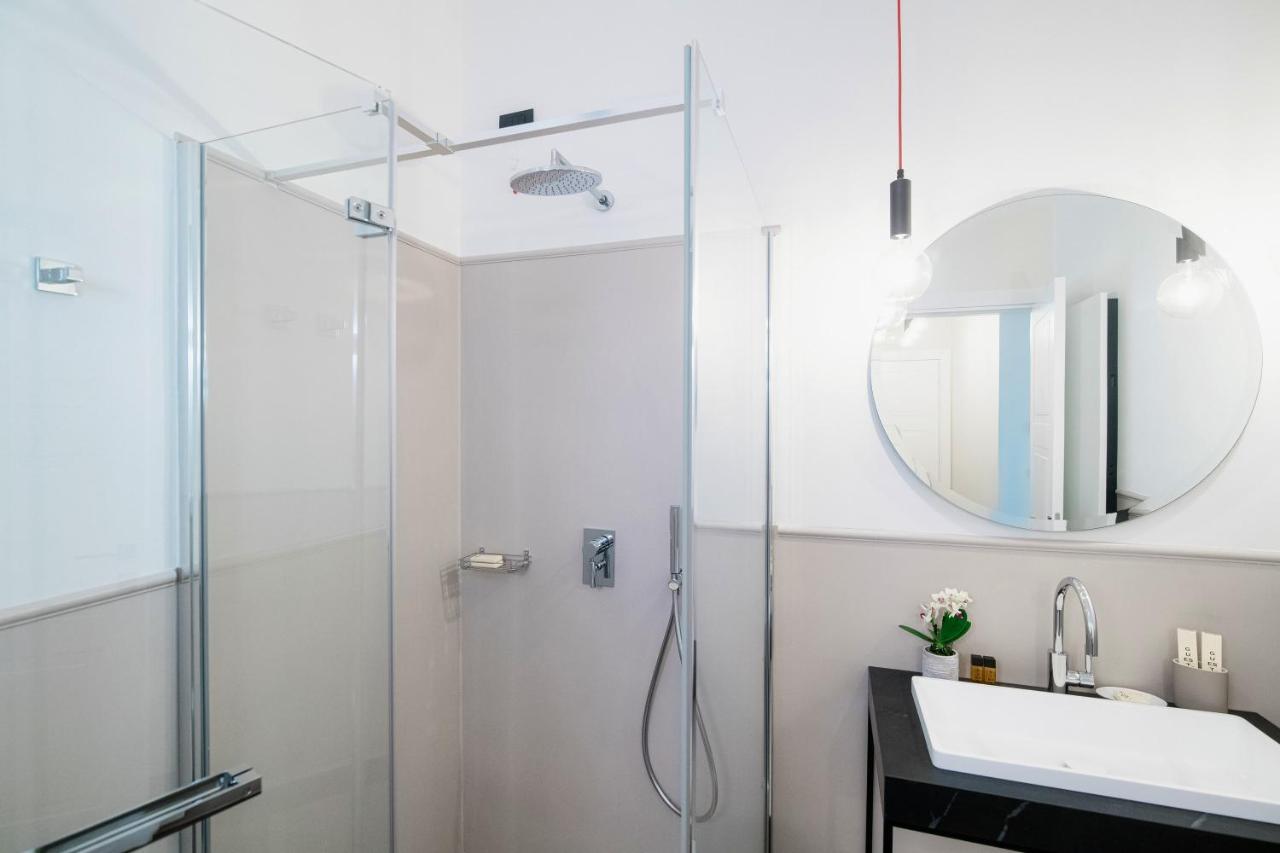 In Centro Luxury Rooms Como Exterior foto